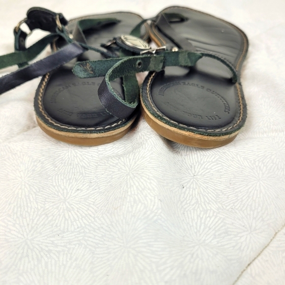 American Eagle Outfitters black leather thong sandals silver logo beach edgy 7.5 - Picture 6 of 8